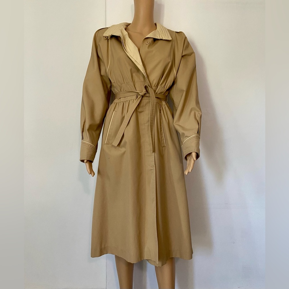 Vintage J.gallery trench coat.